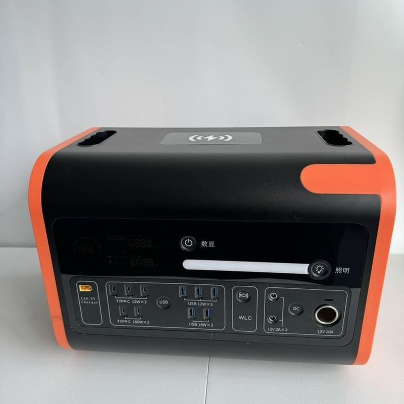 Yüksek Güçlü 2200W Taşınabilir Güneş Acil Kamp İstasyonu Tüm AC Çıkış Soketleriyle