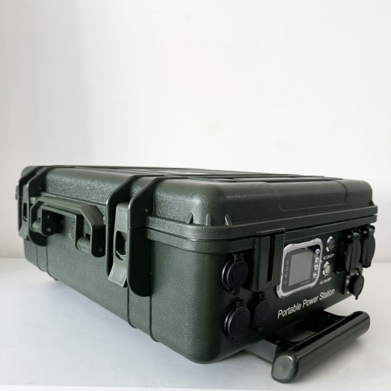 DC58.8V 3000W 6000W 7000W LiFePO4 pilli taşınabilir güneş rüzgar santrali